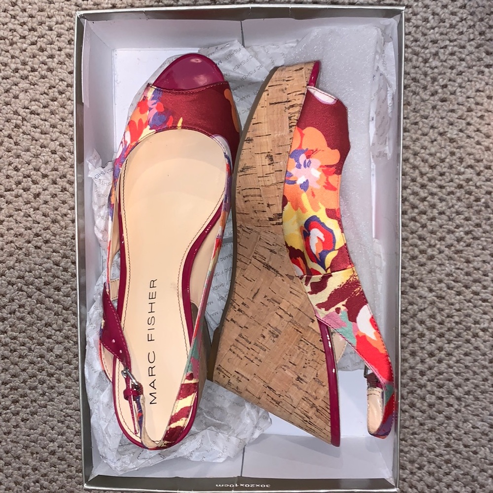 Marc Fisher Wedge